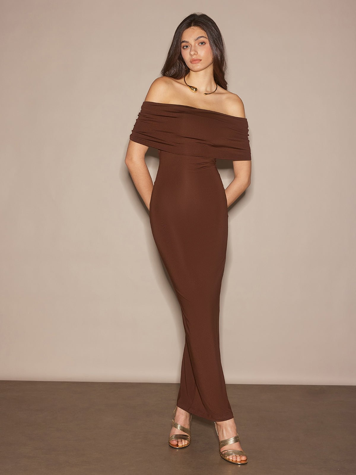 Off-Shoulder Ruched Slim Long Dress-Chicvia