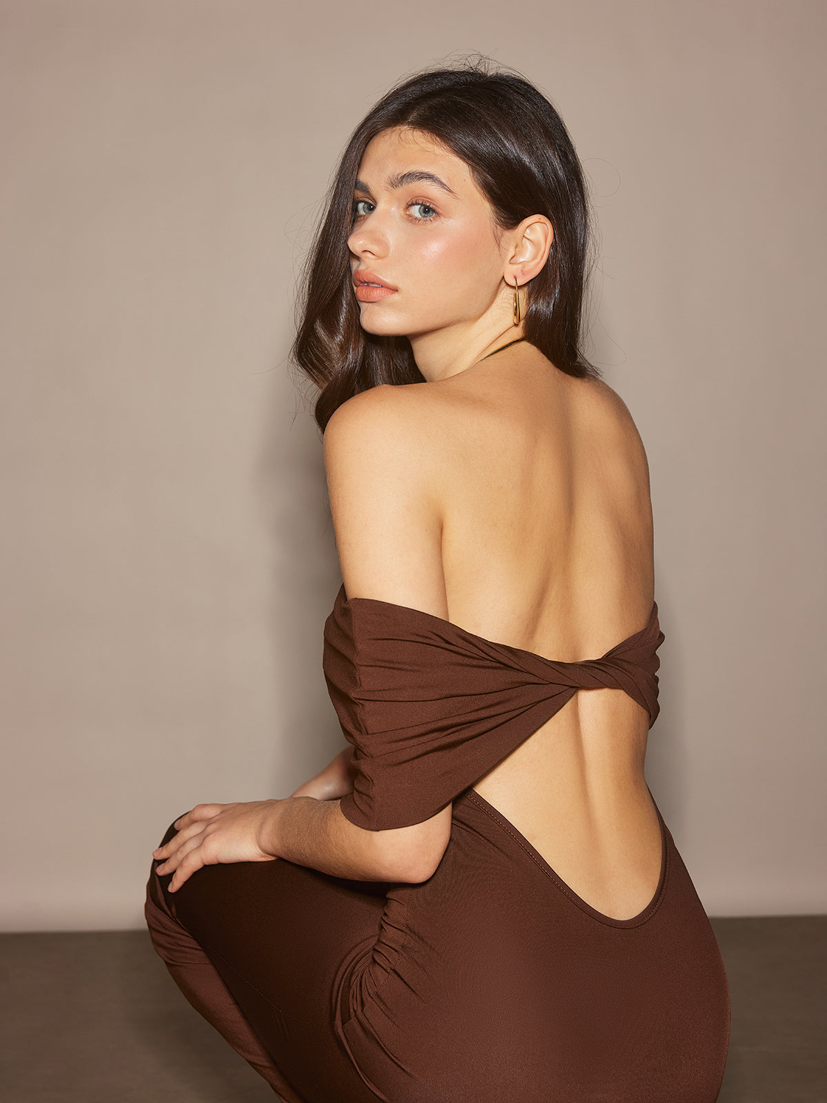 Off-Shoulder Ruched Slim Long Dress-Chicvia