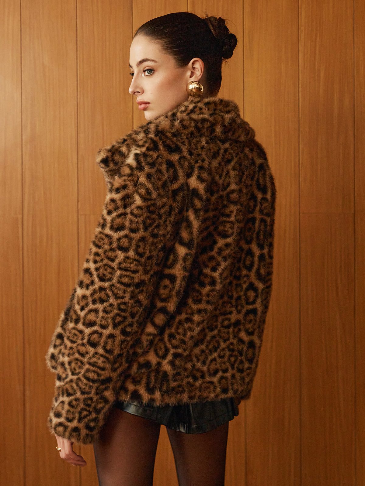 Leopard Printed Faux Fur Warm Coat-Chicvia