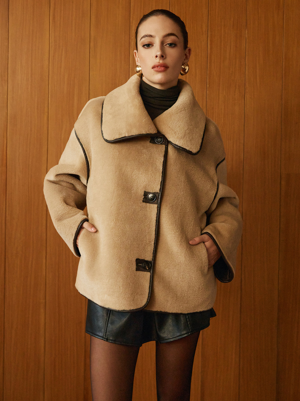 Contrast Piping Shift Minky Coat-Chicvia