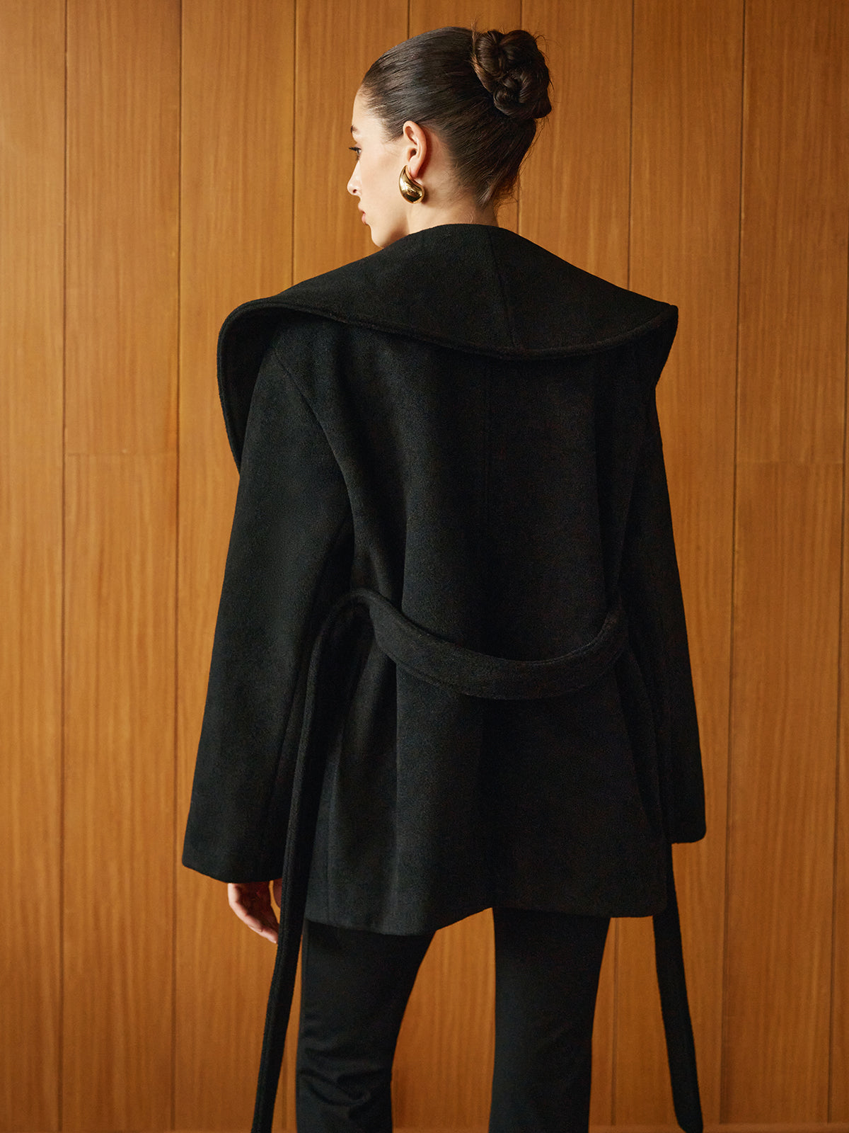 Large Collar Belted Coat-Chicvia