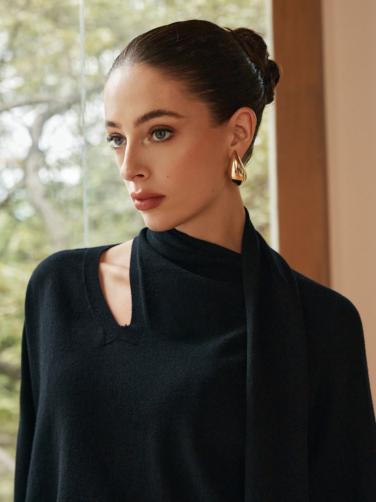 Minimalist Wool-Blend Scarf Sweater-Chicvia