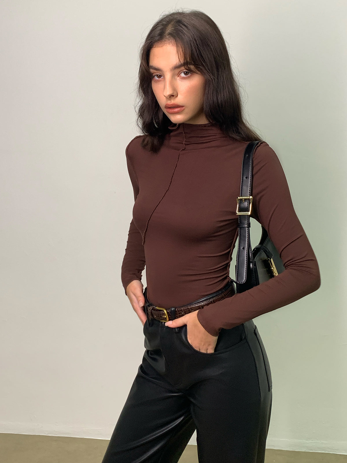 Mock Neck Piping Slim Jersey Top-Chicvia