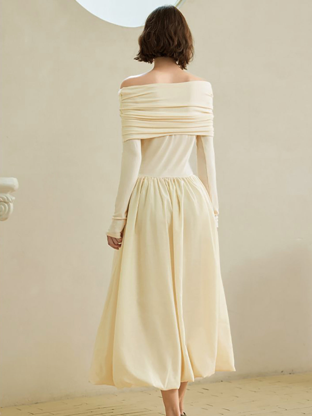 Off-Shoulder Bud Waist Pleated Knit Dress-Chicvia