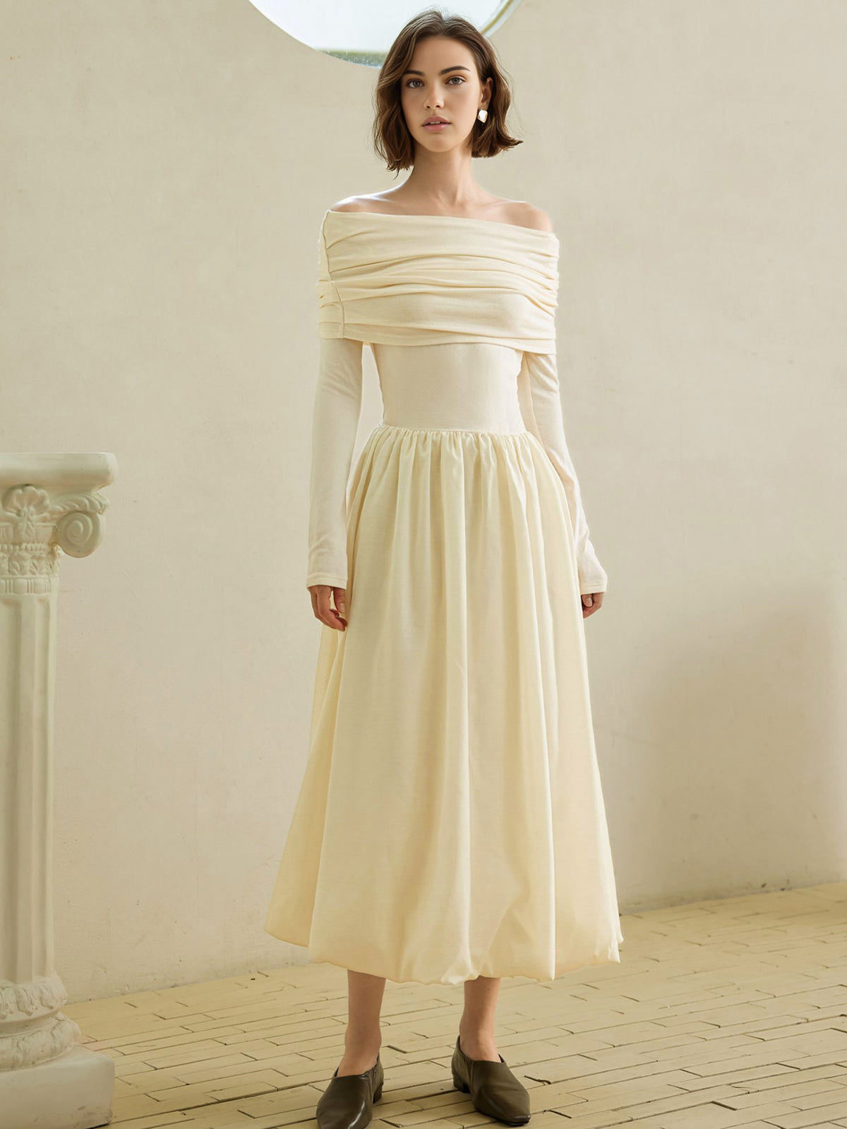 Off-Shoulder Bud Waist Pleated Knit Dress-Chicvia