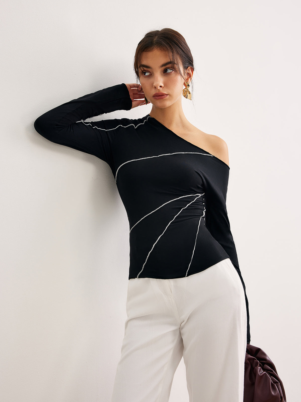 One-Shoulder Contrast Piping Skinny T-Shirt-Chicvia
