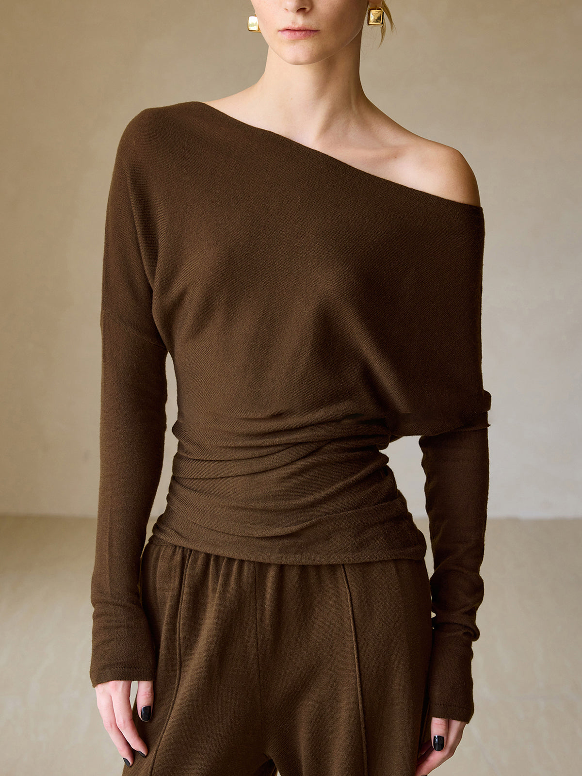 Casual Asymmetrical Neck Slim Sweater-Chicvia
