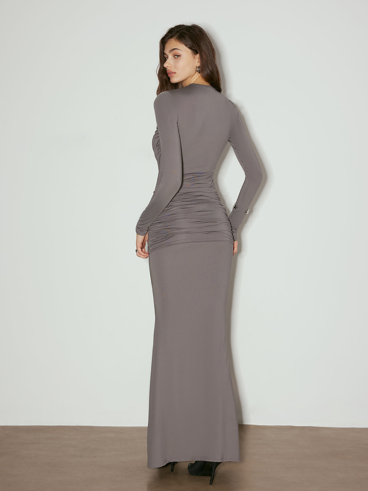 Minimalist Pleated Hip-Covering Dress-Chicvia