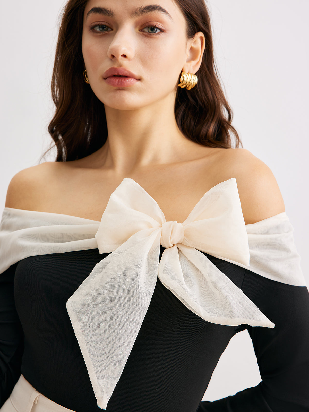 Chiffon-Bow Off-Shoulder Slim Blouse-Chicvia