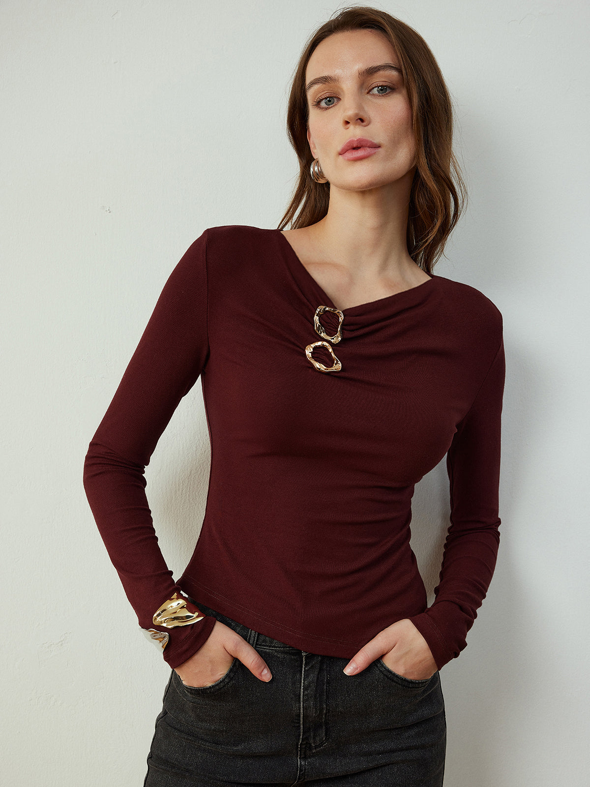 Cowl Neck Metal Decor Slim T-Shirt-Chicvia