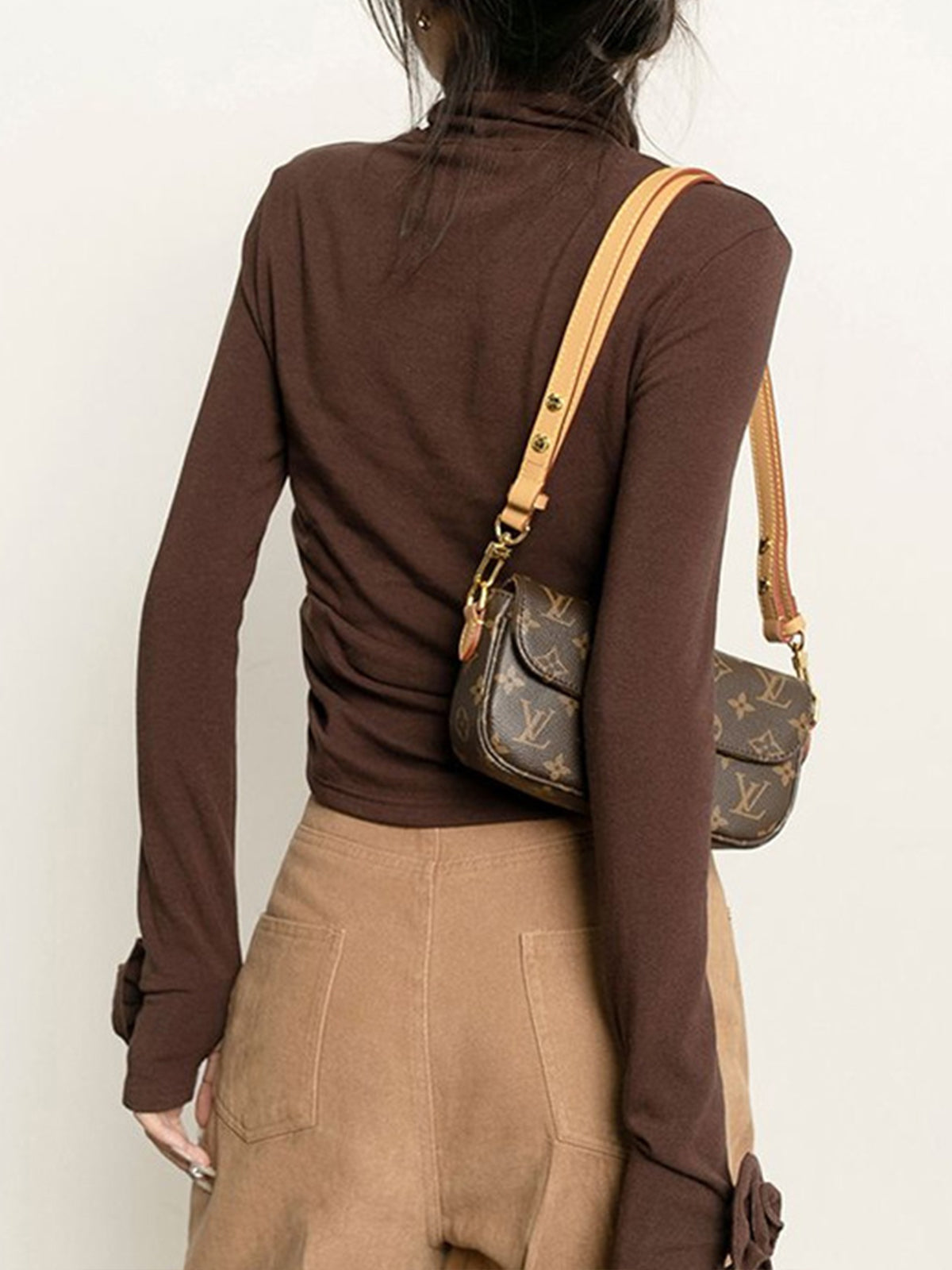 Pleated Turtleneck 3D Flower Slim T-Shirt-Chicvia