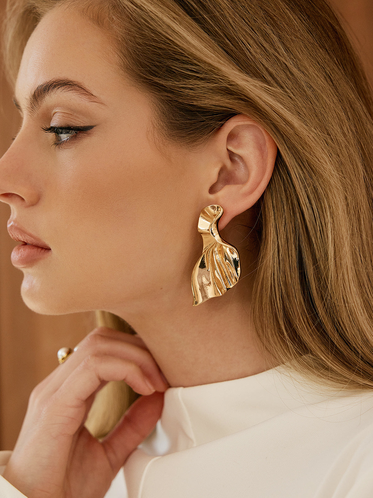 Mermaid Tail Ruched Earrings-Chicvia