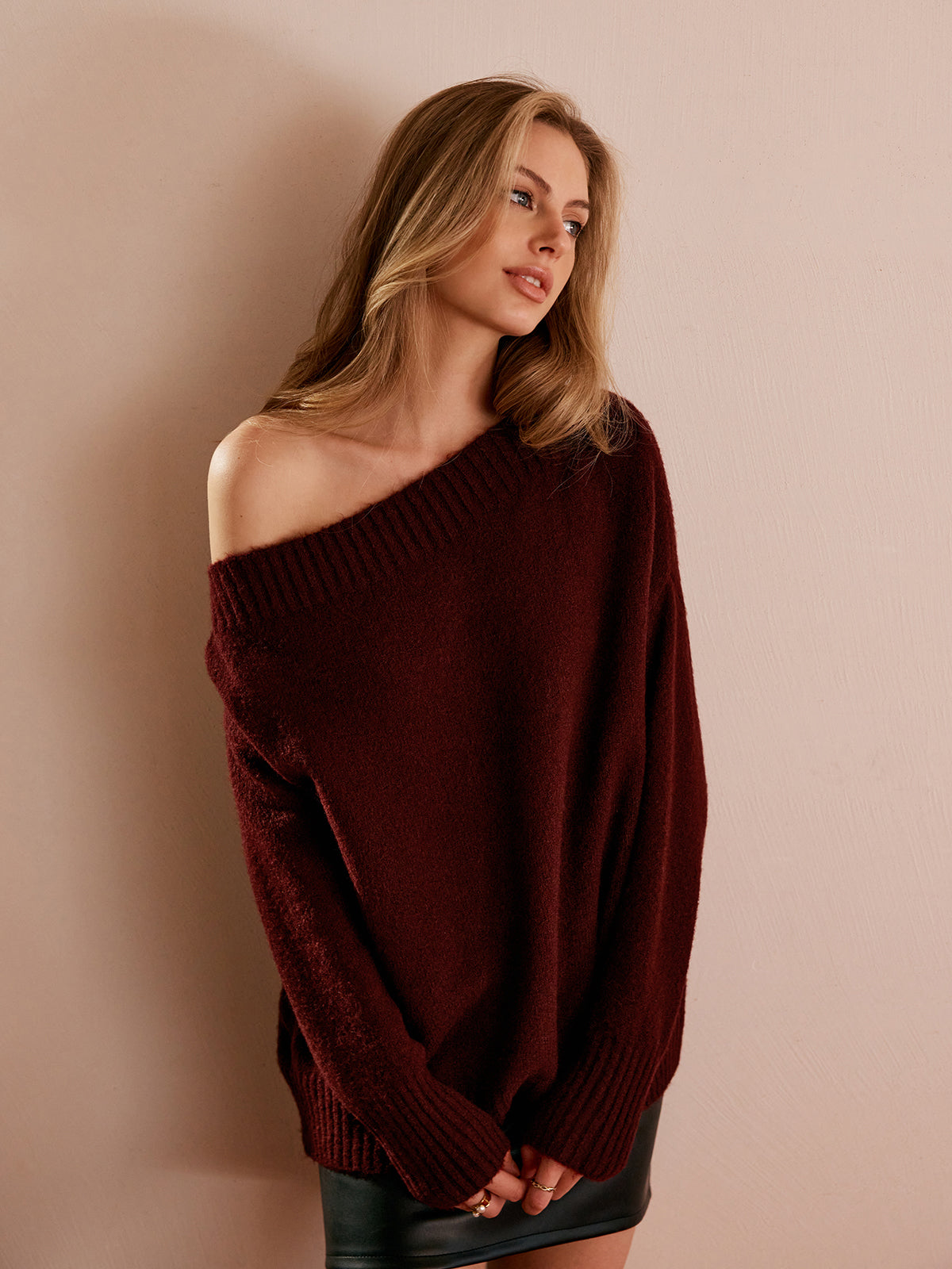 Off-Shoulder Plain Draped Sweater-Chicvia