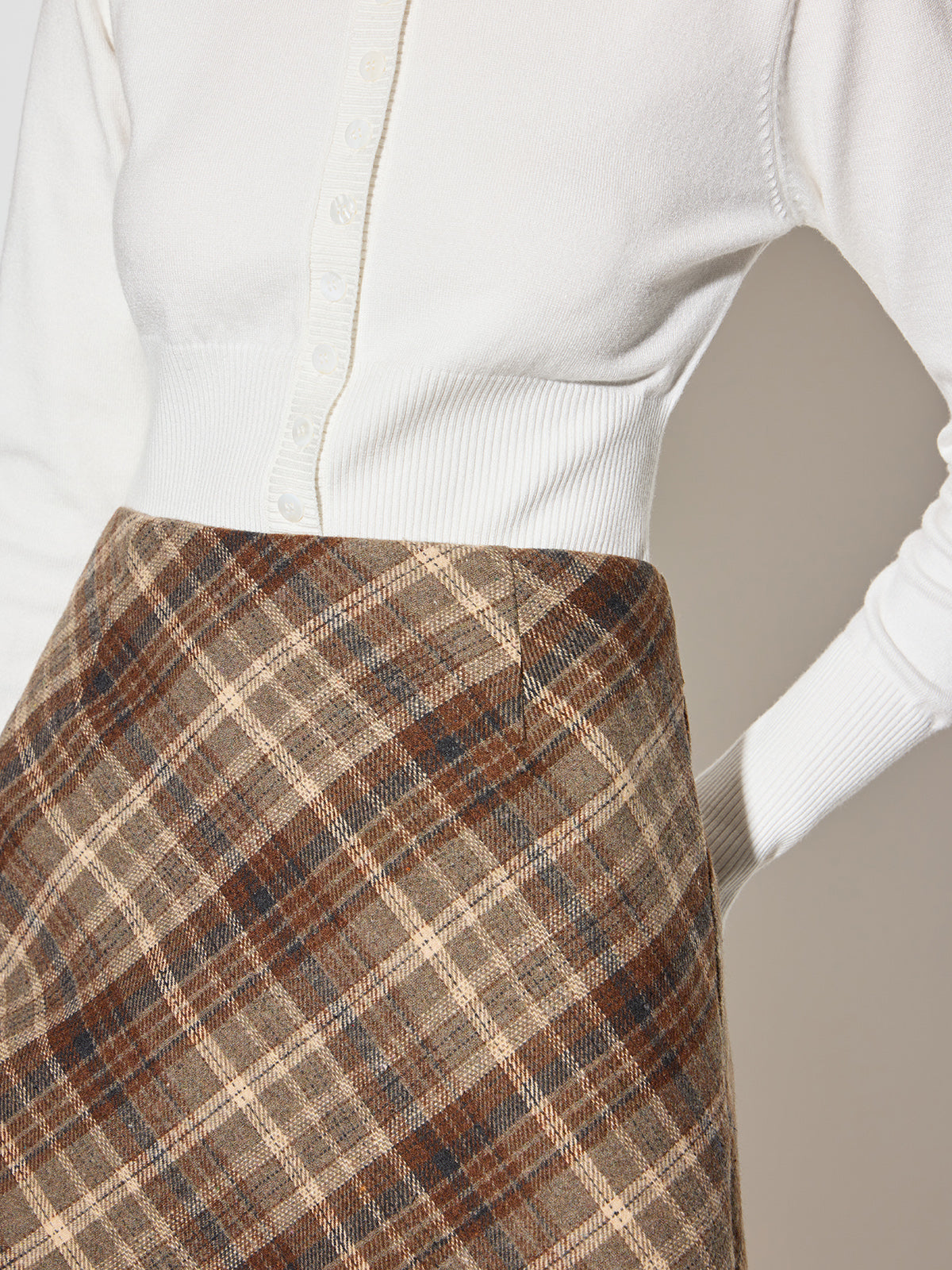 Mid-Waist Checked A-Line Skirt-Chicvia