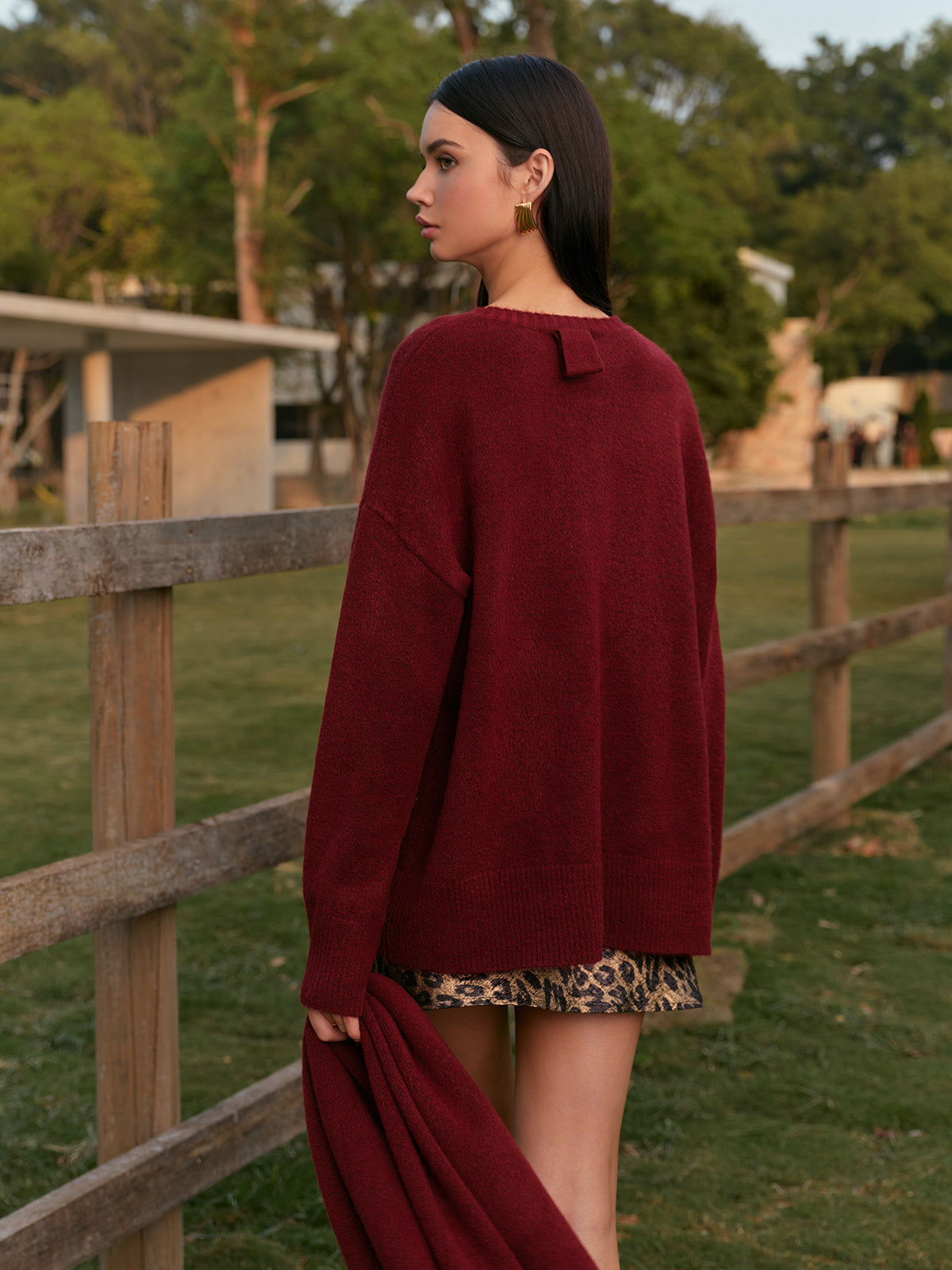 Plain Shift Sweater With Matching Scarf-Chicvia