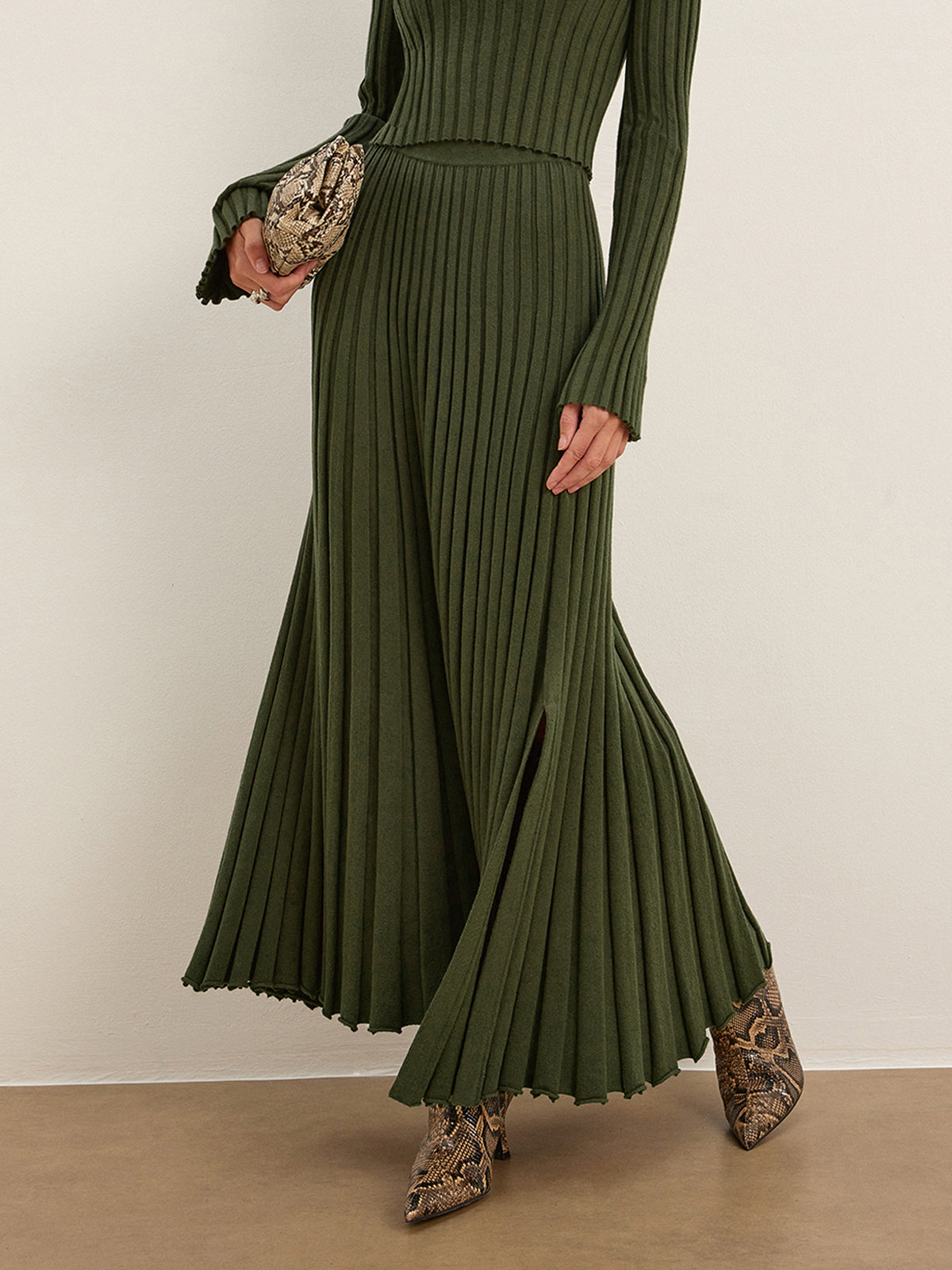 Lettuce Trim Pleated Sweater Skirt-Chicvia