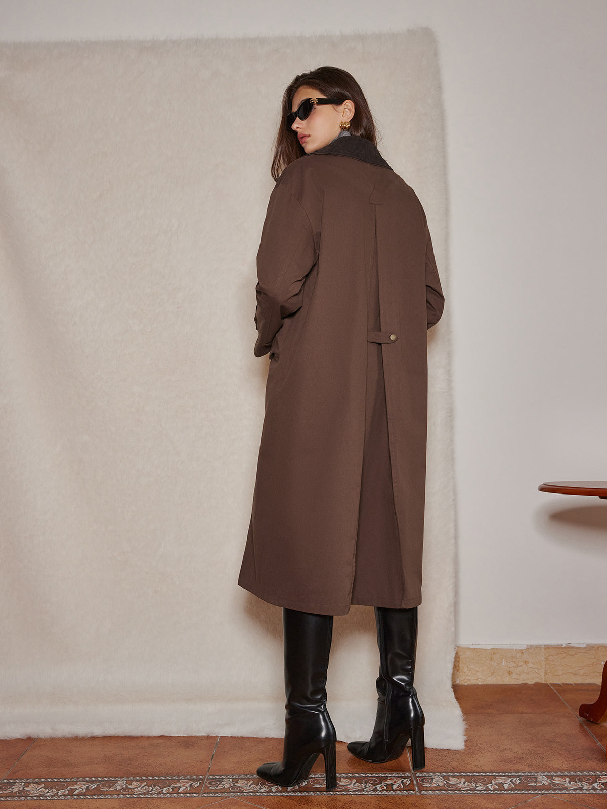 Contrast Collar Pleated Trench Coat-Chicvia