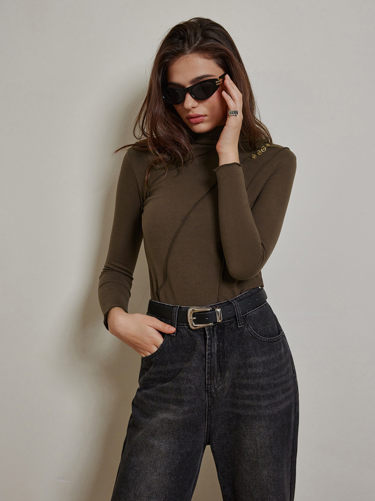 Metal-Detail Piping Jersey Top-Chicvia