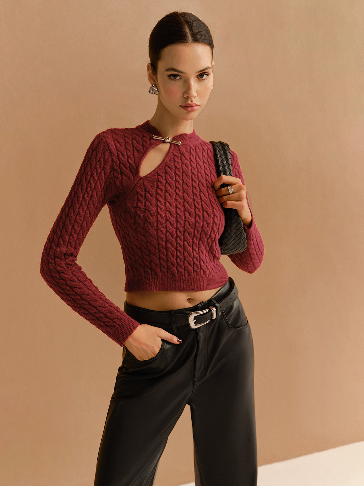 Cutout Twist Crop Sweater-Chicvia
