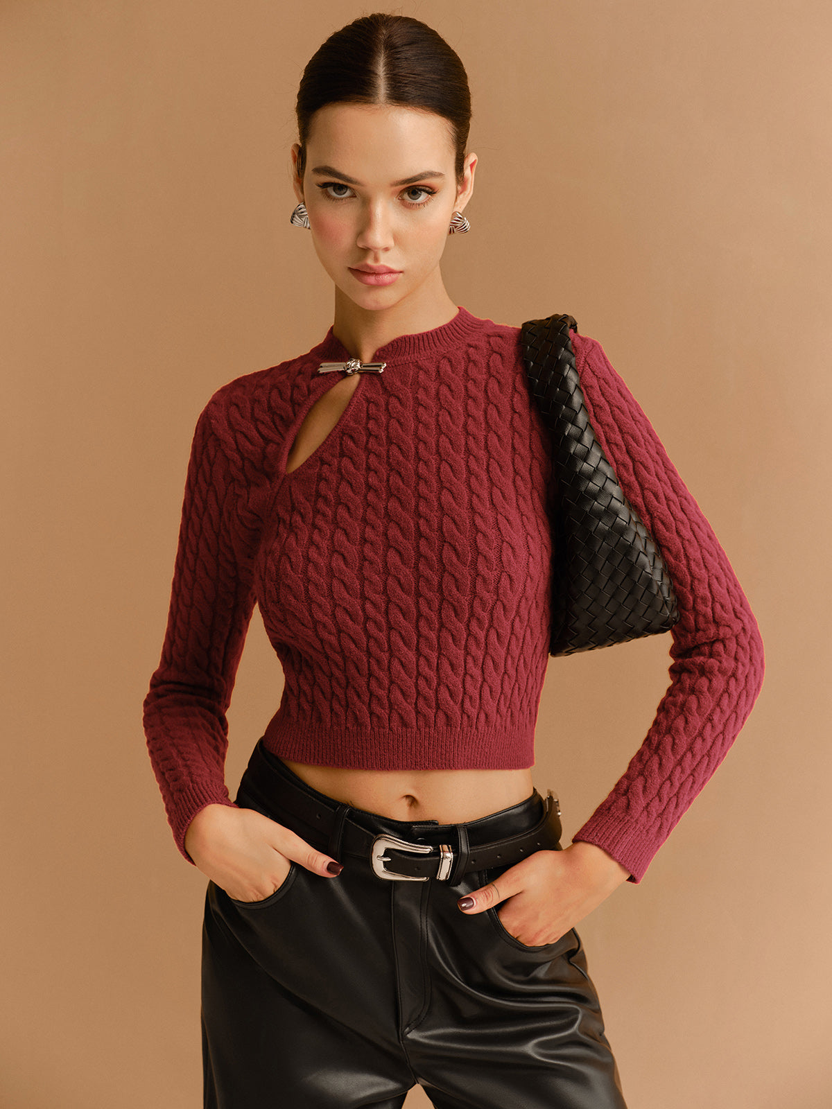Cutout Twist Crop Sweater-Chicvia