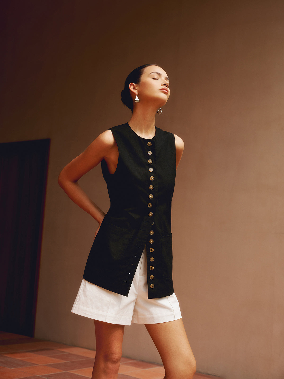 Cotton & Linen Button-Front Vest-Chicvia