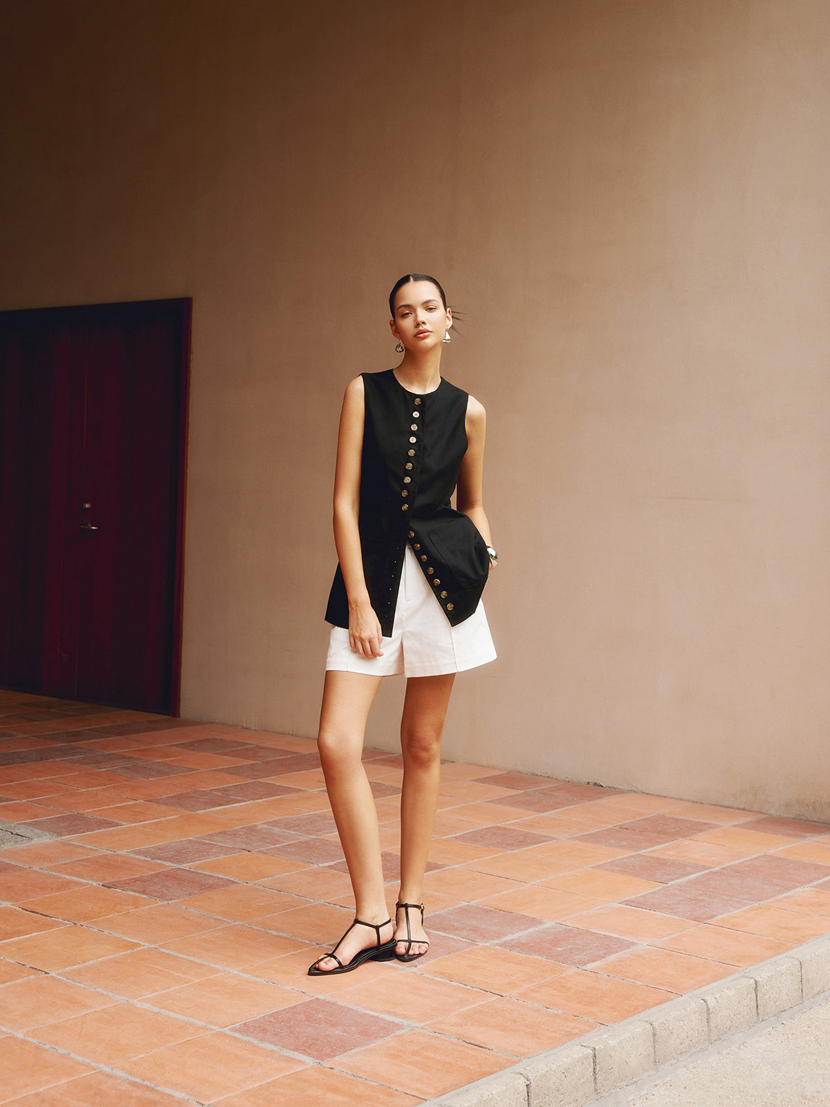 Cotton & Linen Button-Front Vest-Chicvia