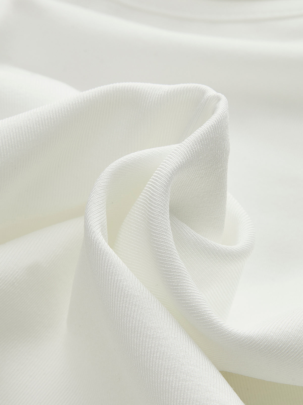 Effortless Solid Cami Top-Chicvia