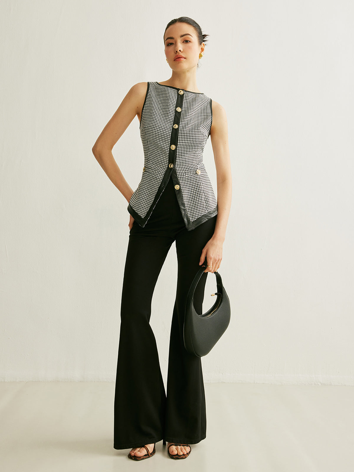 Houndstooth Button Contrast Trim Vest-Chicvia