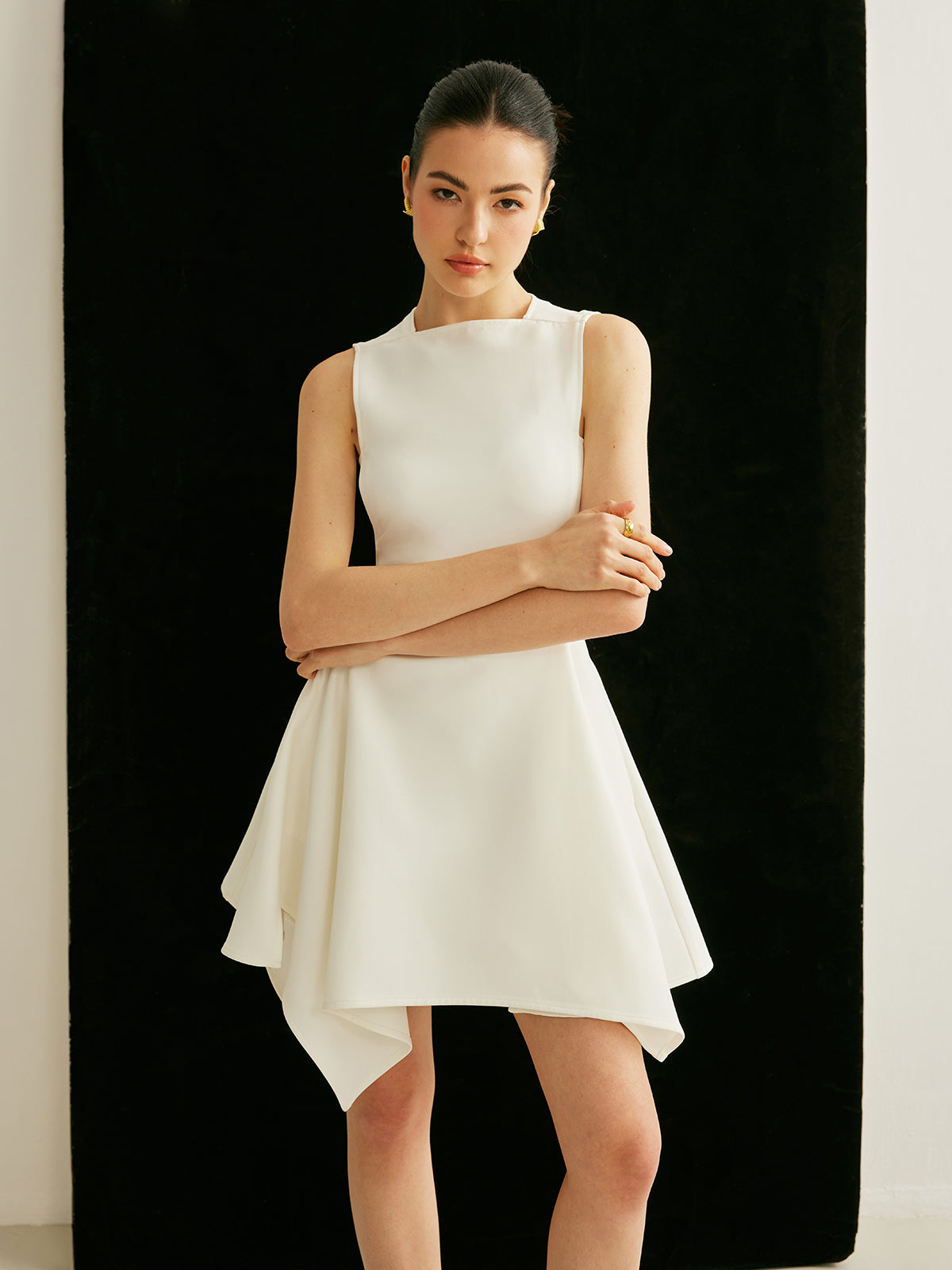 Pocket Detail Asymmetrical Dress-Chicvia