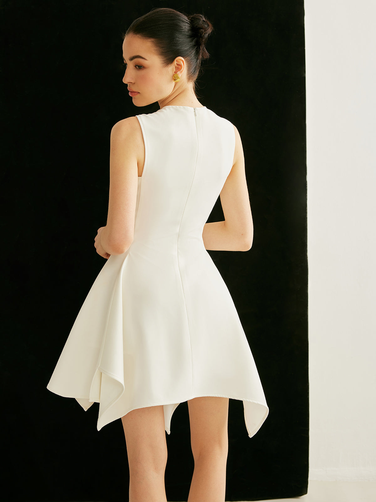 Pocket Detail Asymmetrical Dress-Chicvia