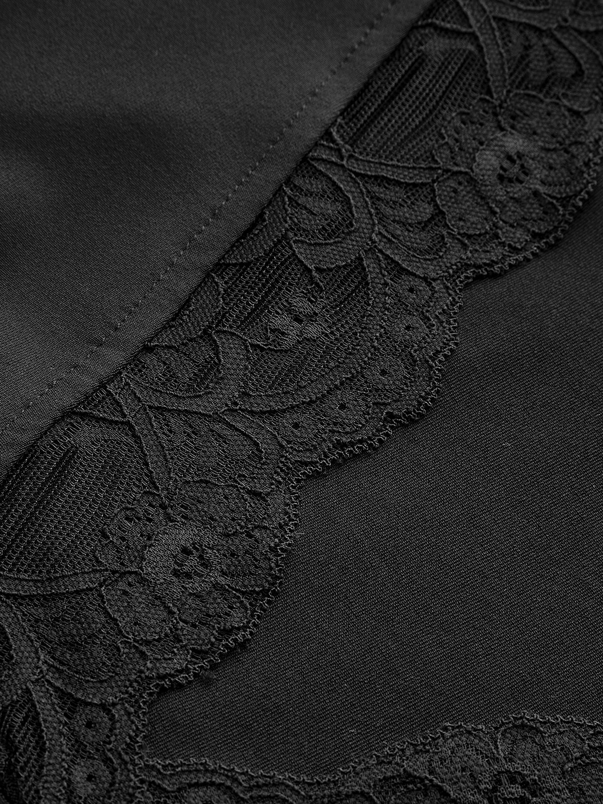 Lace Trim V-Neck T-Shirt-Chicvia