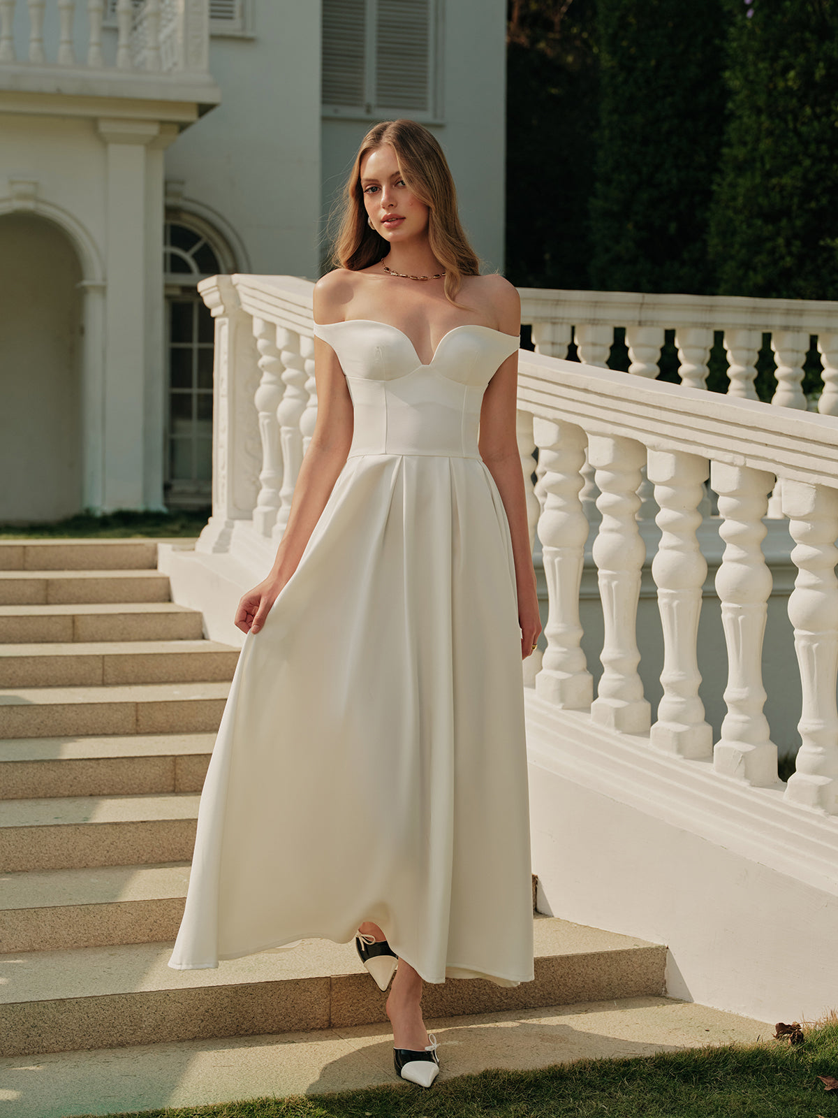 Off-Shoulder Sweetheart Pleated Dress-Chicvia