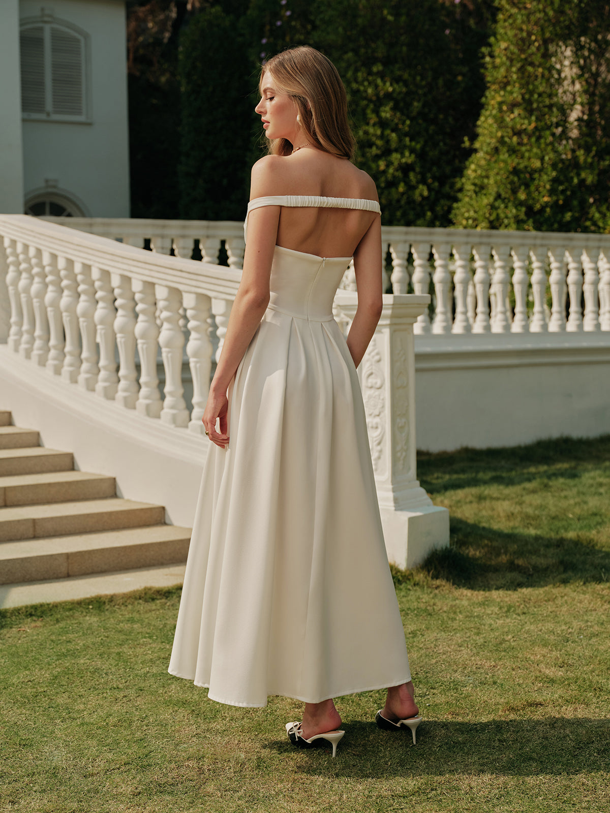 Off-Shoulder Sweetheart Pleated Dress-Chicvia