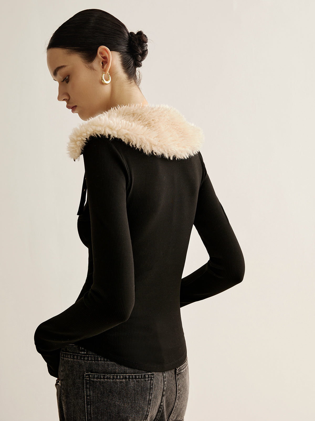 Fuzzy Collar Belt-Design Zipper Blouse-Chicvia