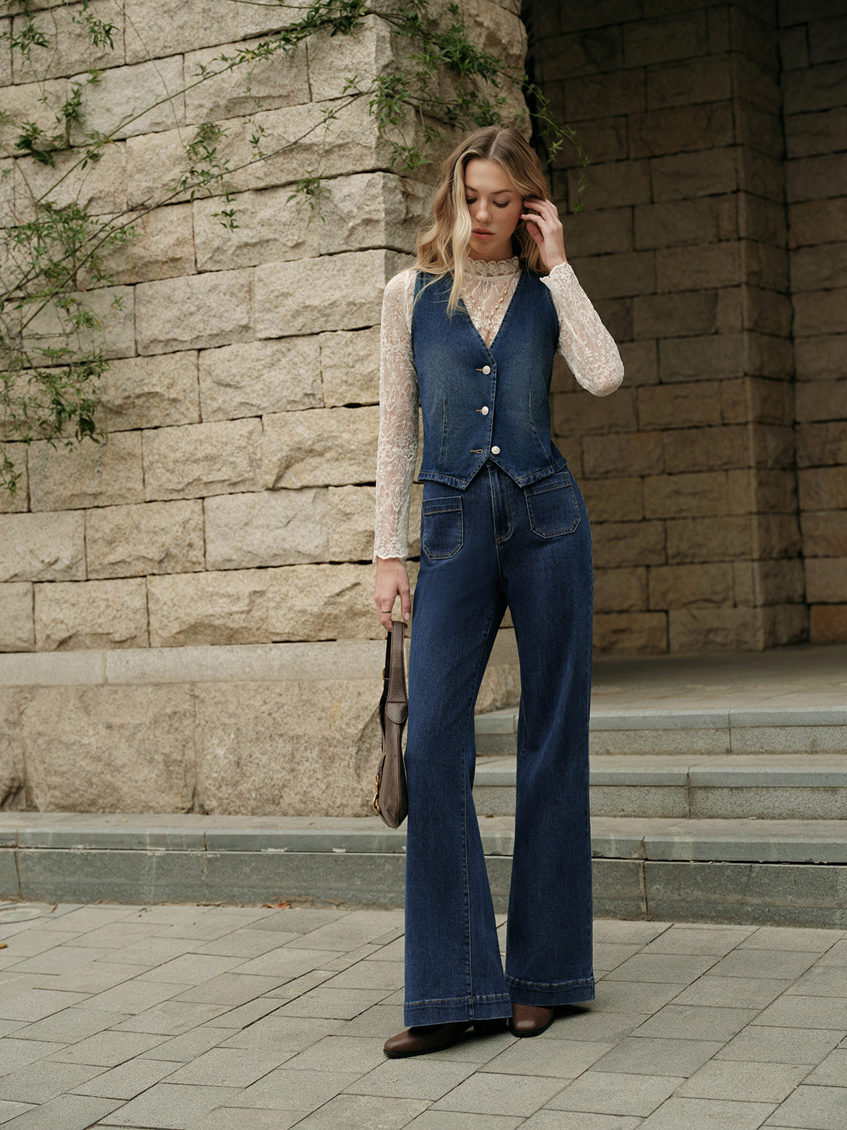 High-Waisted Flared Jeans-Chicvia