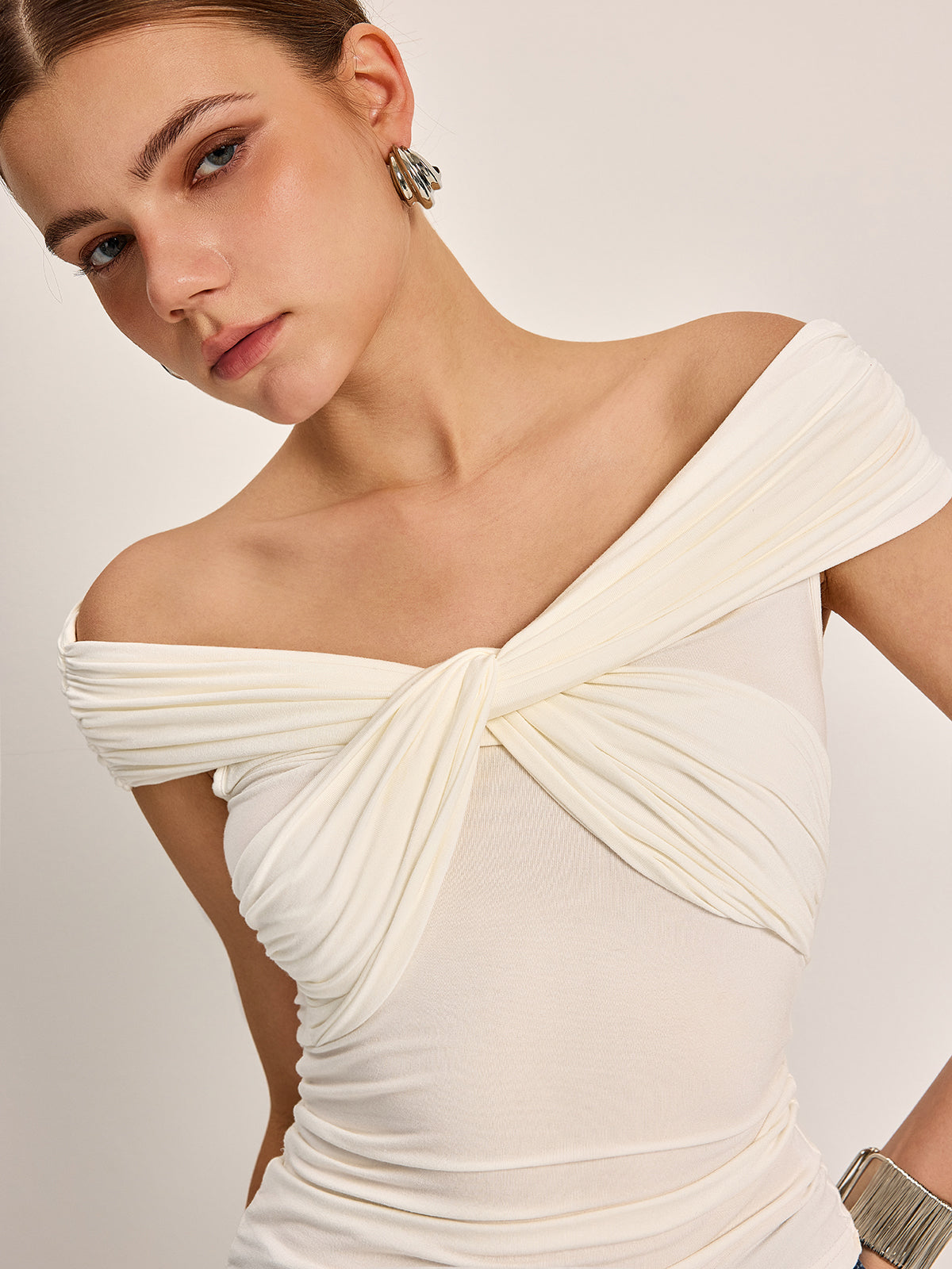 Off-Shoulder Ruched Knot Top-Chicvia