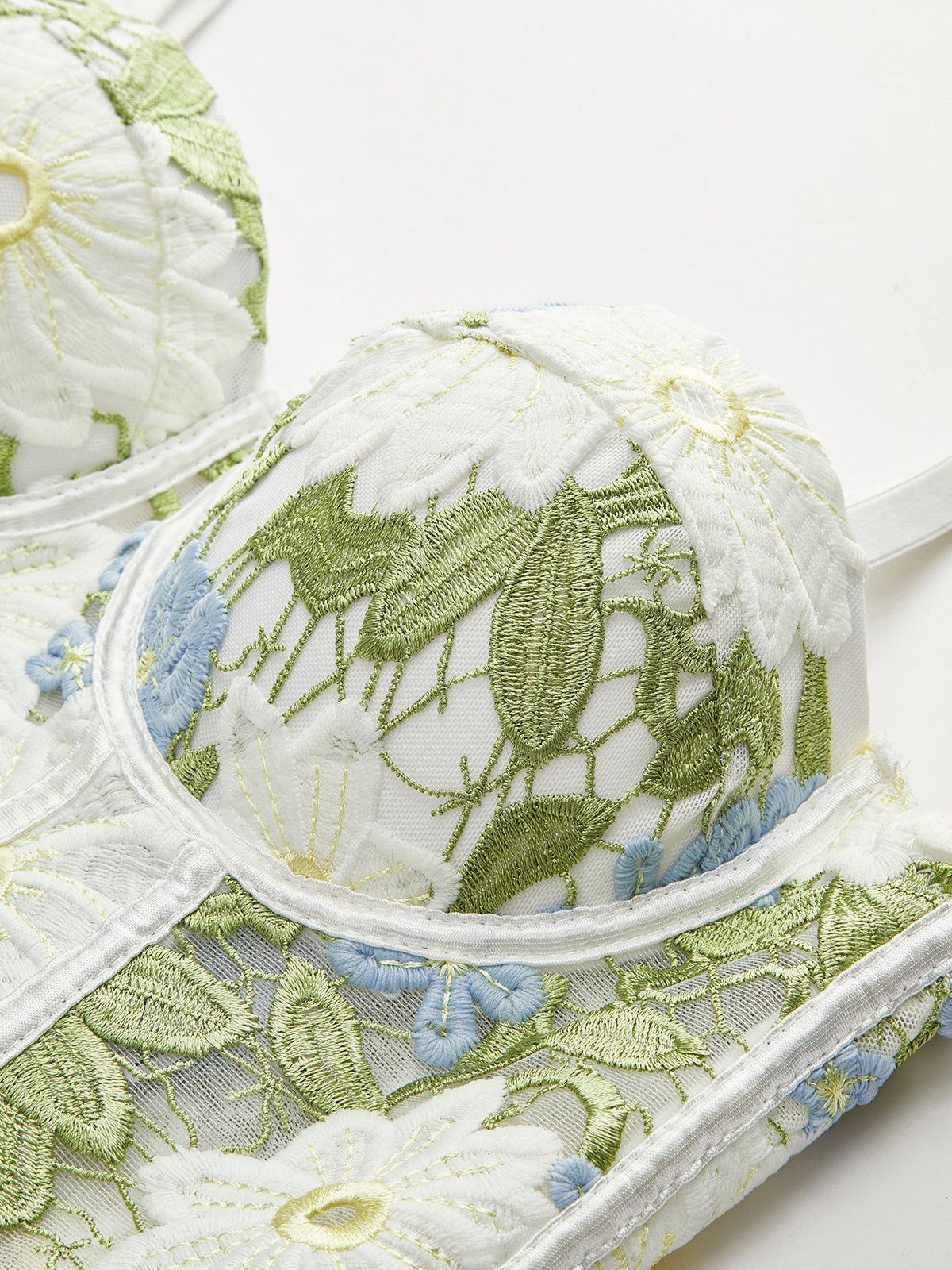 Floral Embroidered Sweetheart Corset-Chicvia