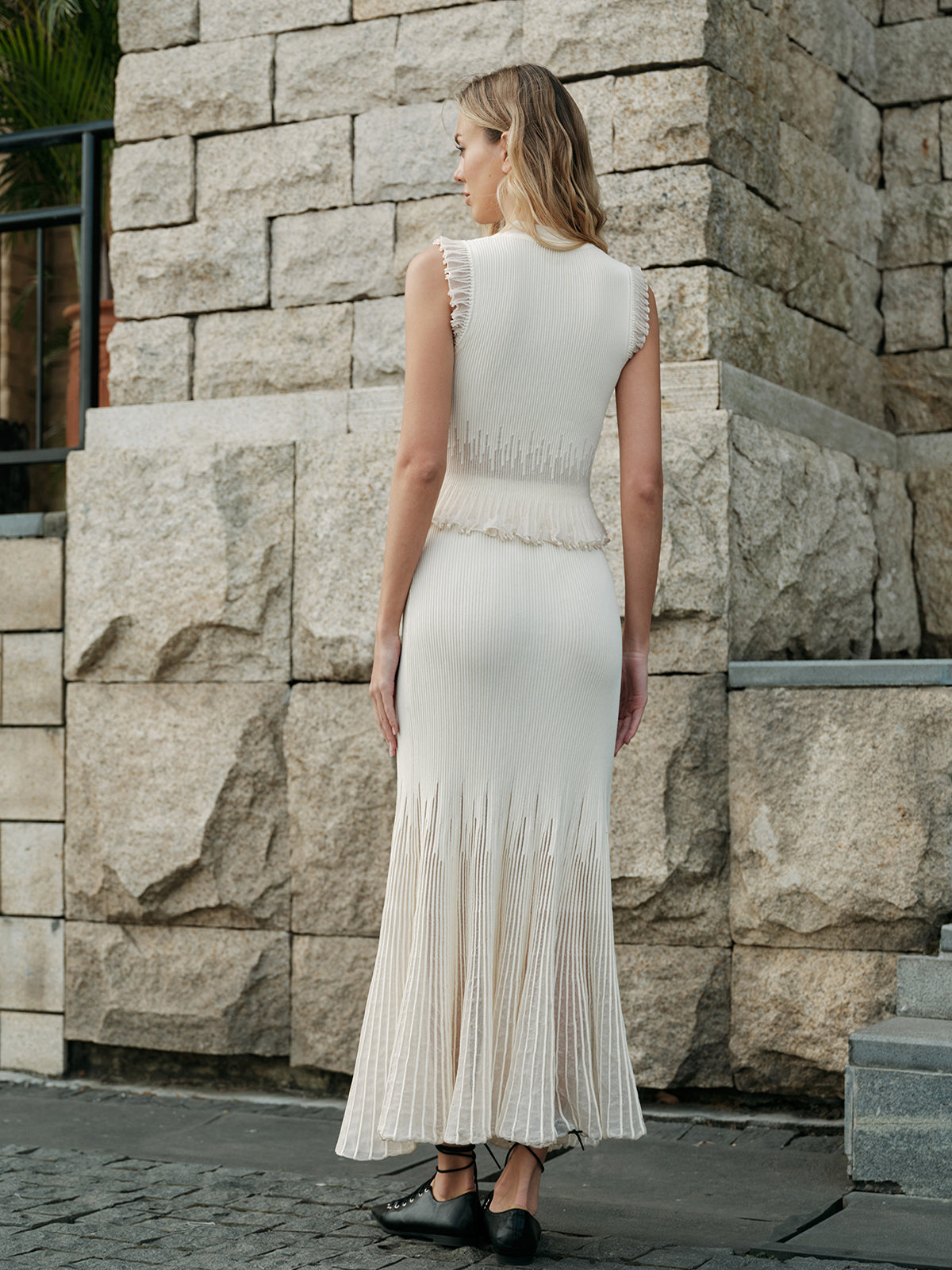 Mesh Panel Pleated Skirt-Chicvia