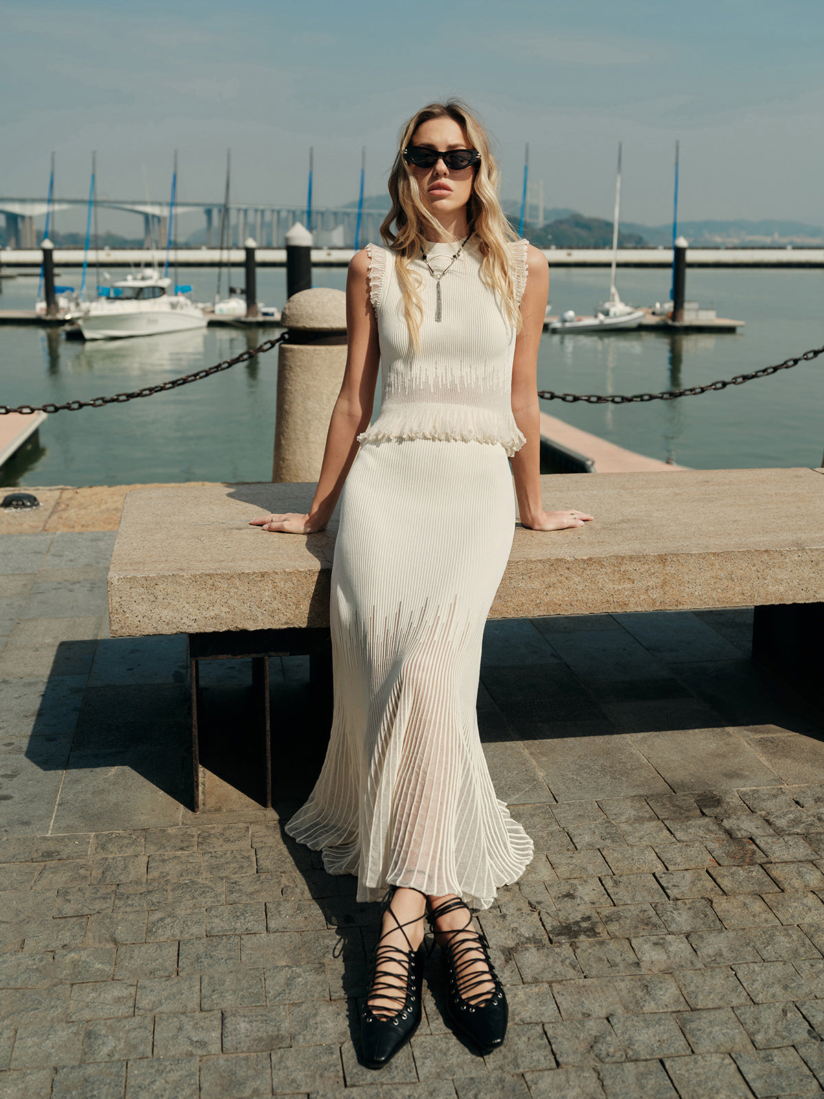 Mesh Panel Pleated Skirt-Chicvia