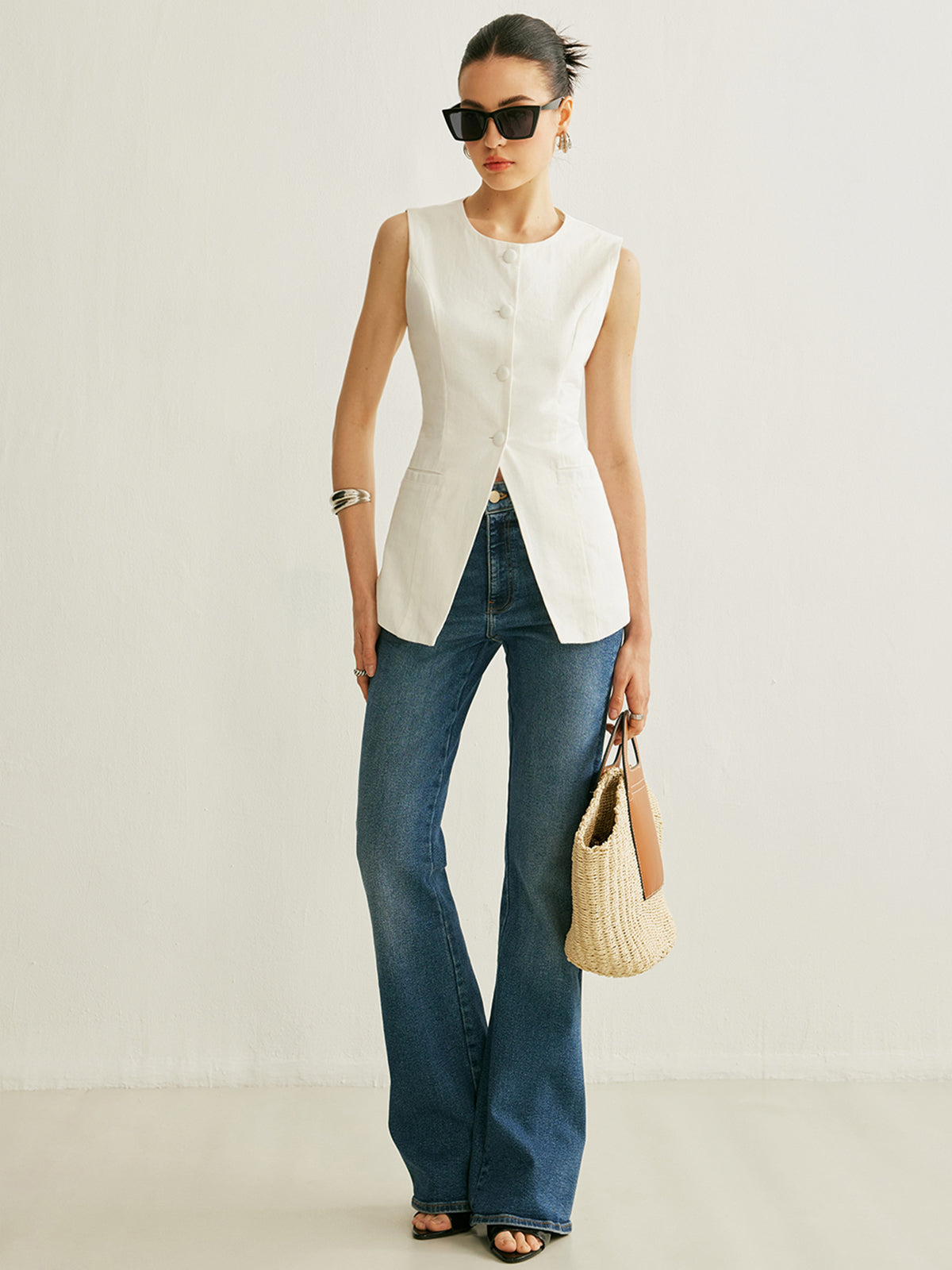 Button Detail Sleeveless Vest-Chicvia