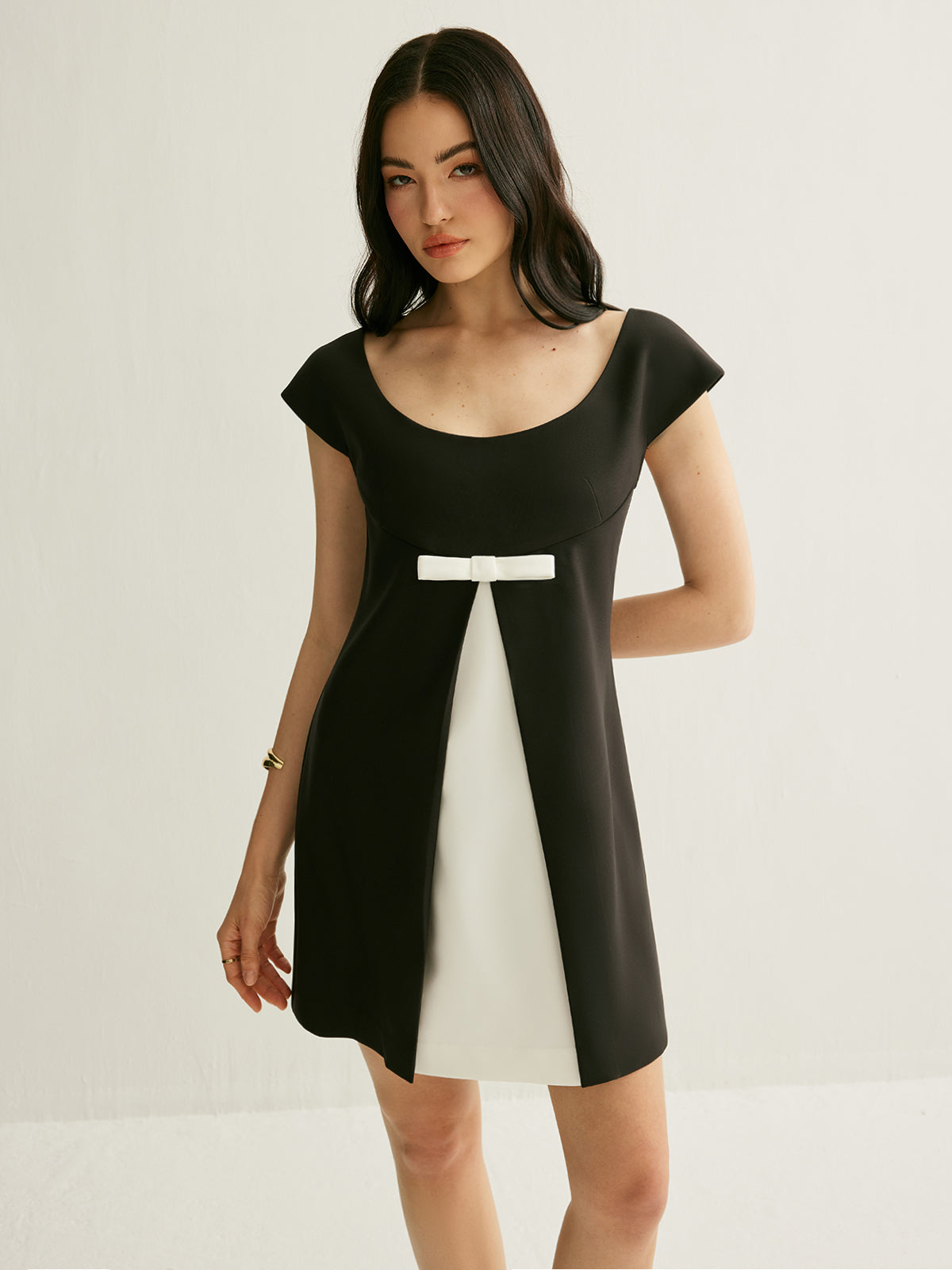 Color Block Bow Detail Dress-Chicvia