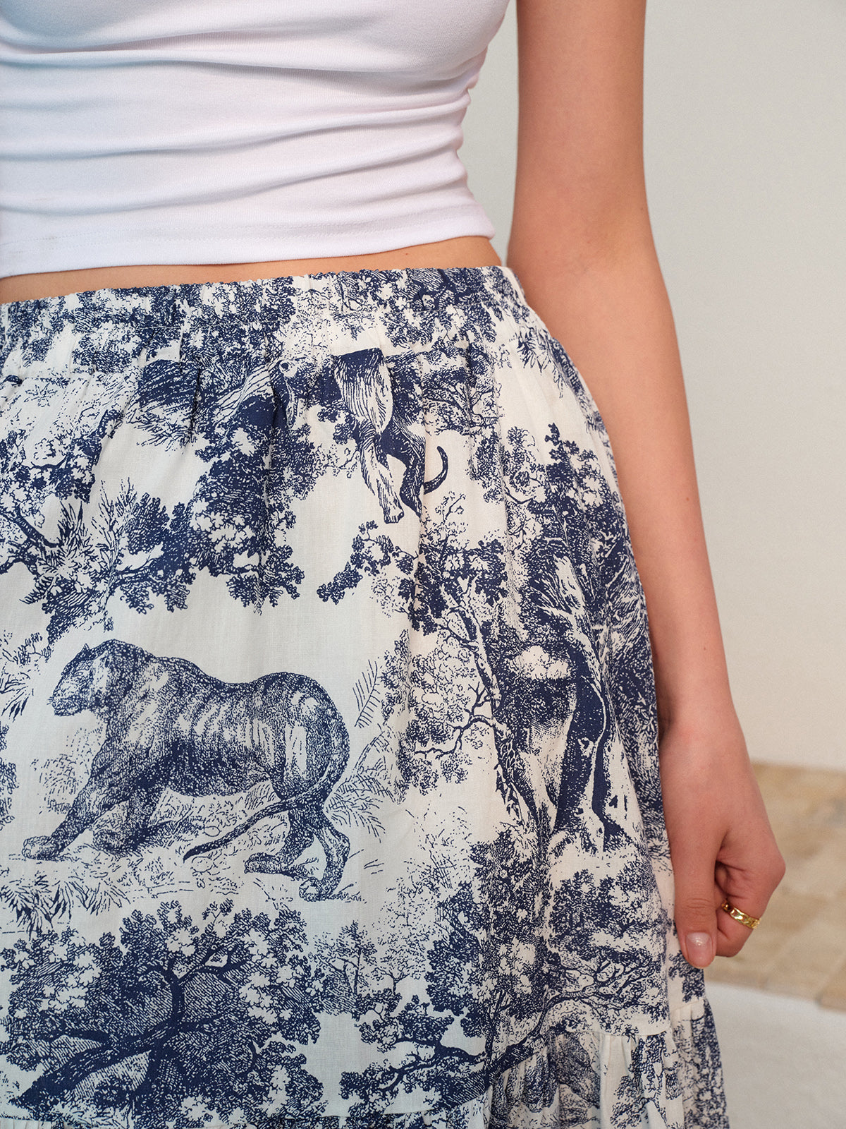 Floral Print Ruffled Skirt-Chicvia