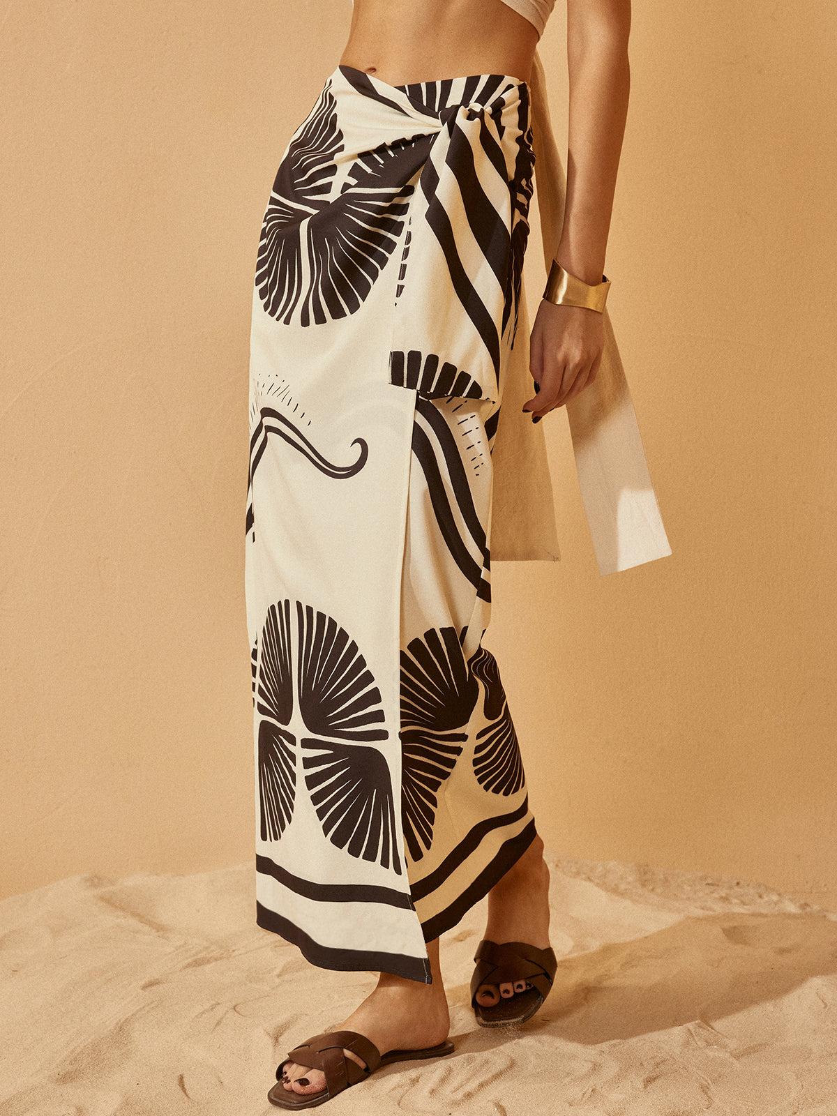 Knotted Wrap Floral Skirt-Chicvia