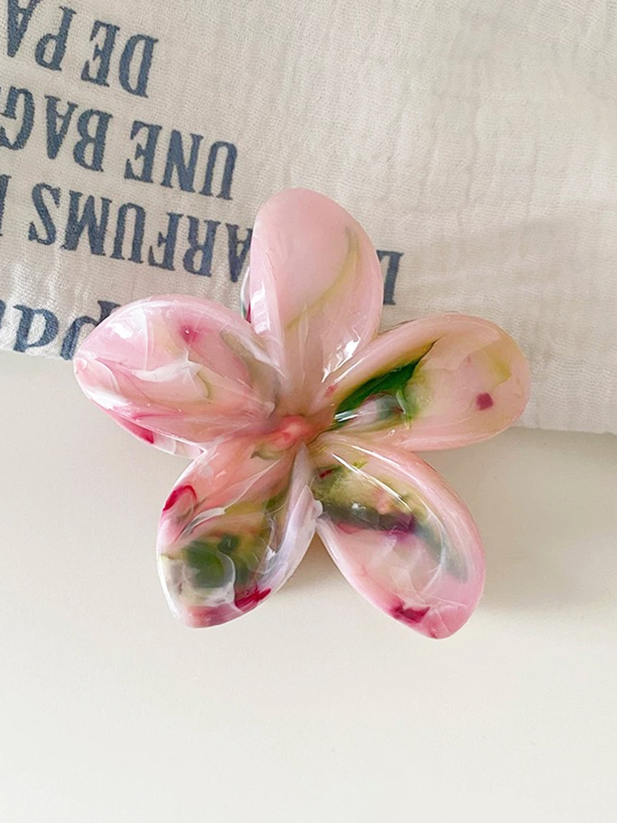 Flower-Shaped Hair Clip-Chicvia
