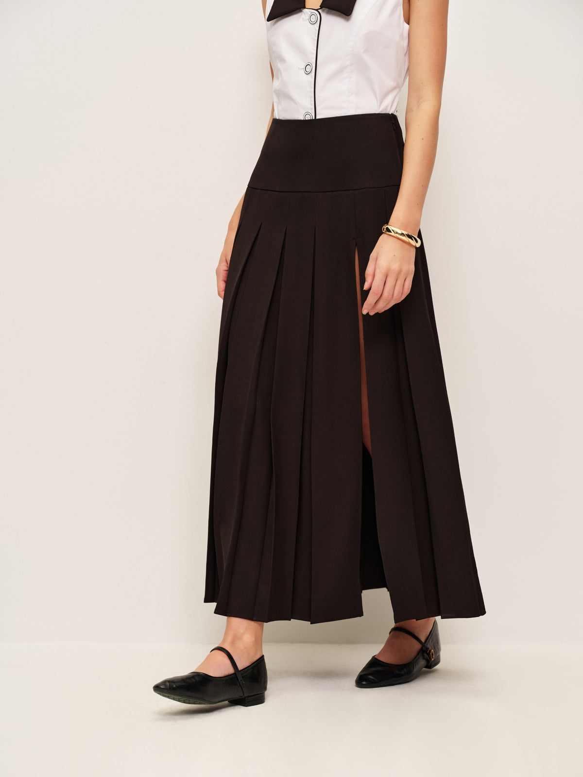Pleated Split Skirt-Chicvia