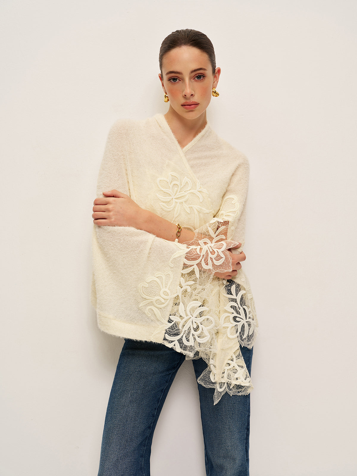 Floral Lace Trim Shawl-Chicvia