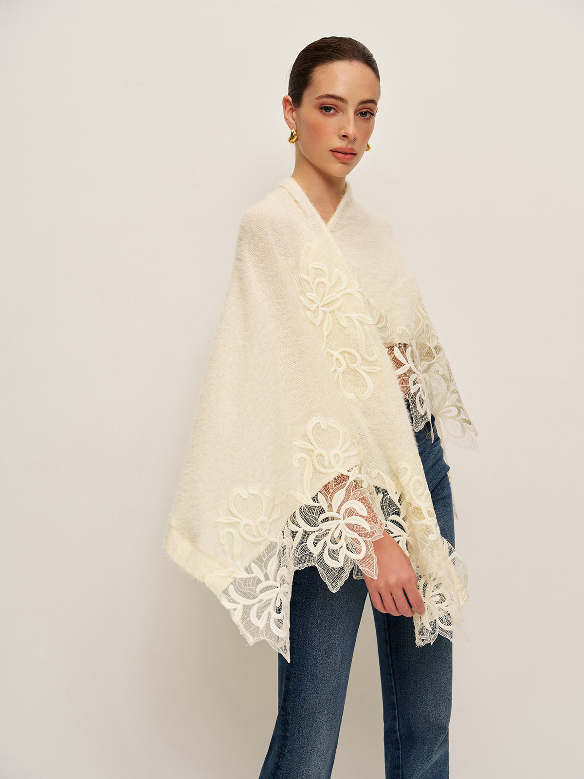 Floral Lace Trim Shawl-Chicvia