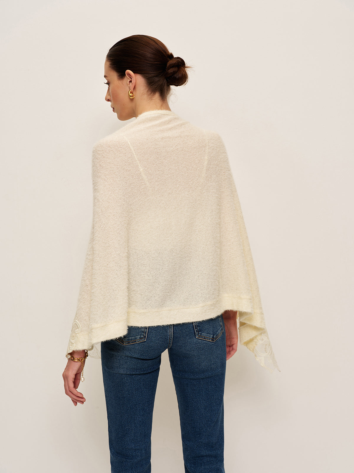 Floral Lace Trim Shawl-Chicvia