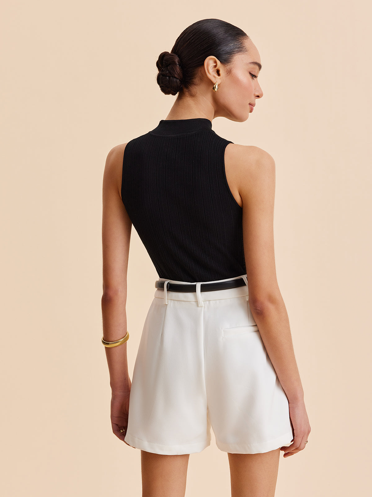 Mock Neck Keyhole Knit Vest-Chicvia