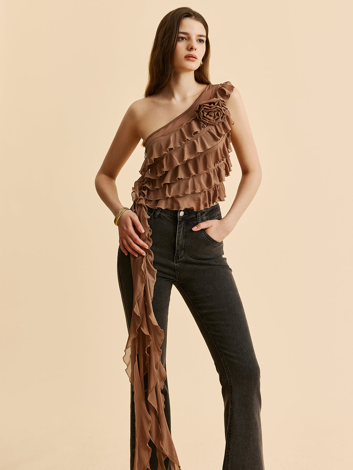 One-Shoulder Ruffled Rosette Detail Top-Chicvia